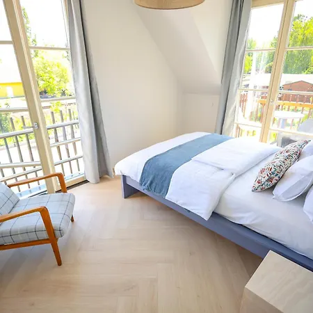 Pipacs Es Buborek 아파트 벌러토누드버리